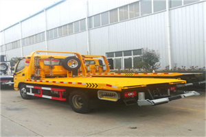 沙县附近拖车救援搭电